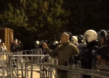Komandanti i Policisë-protestuesve: Nuk tolerojmë njerëz me maska