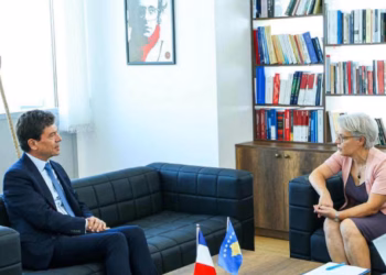 Gërvalla pret ambasadorin e ri francez, reforma në drejtësi në fokus të takimit