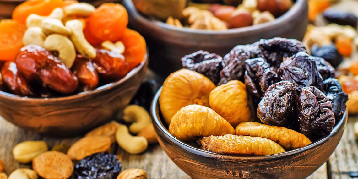 Konsumoni fruta të thata për shëndet të mirë