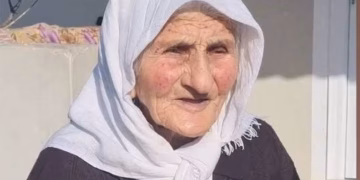 Ndër më të moshuarat në botë, Qeveria e Shqipërisë i jep  pension të posaçëm 117-vjeçares, Qamile Marra