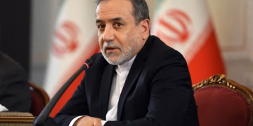 Irani shqyrton përgjigjen e SHBA-së për planin 7-ditor për rihapjen e Hormuzit