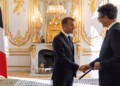 Ambasadori i Kosovës në Francë i dorëzon kredencialet presidentit Macron