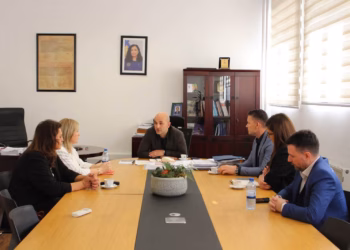 Ministria e Drejtësisë avancon administrimin dhe arkivimin e dokumenteve institucionale
