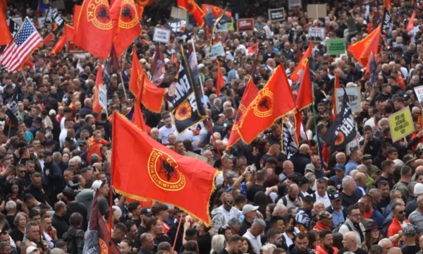 Associated Press për protestën e djeshme kundër Speciales: Më e madhja mbarëkombëtare deri më tani