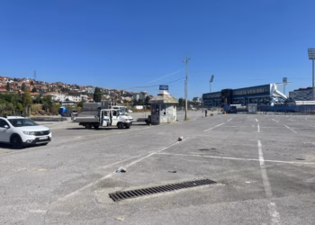 Parkingu prapa Pallatit të Rinisë falas nga ora 18:00 deri në 21:00 për protestën “Jo në emrin tim”