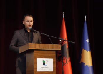 Peci kujton Adem Beqirin, Idriz Rrecajn e Salih Mëziun: Lutemi që fati i 20 të tjerëve të zbardhet sa më parë