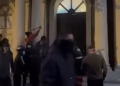 Kryetari i Kuvendit të Shqipërisë reagon pas sulmit ndaj institucionit: Vandalizmi nuk ka lidhje me protestën demokratike