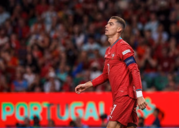 Ronaldos i merret numri 7 te Portugalia