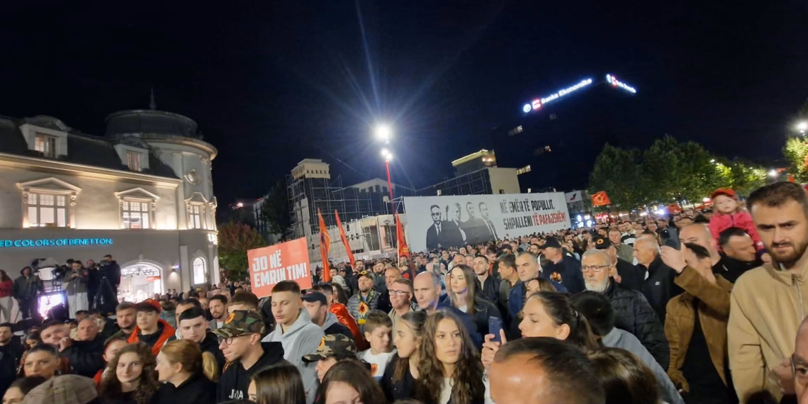 Përfundon protesta para Kuvendit, kërkohet votimi i ligjit për Specialen pa vonesë