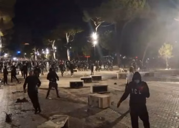 Përplasjet gjatë protestës në Tiranë, 29 të lënduar në Spitalin e Traumës, 23 prej tyre policë