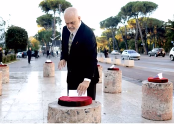 Rama përsërit thirrjen për dialog me studentët: I gatshëm të takohem në çdo vend dhe në çdo orë