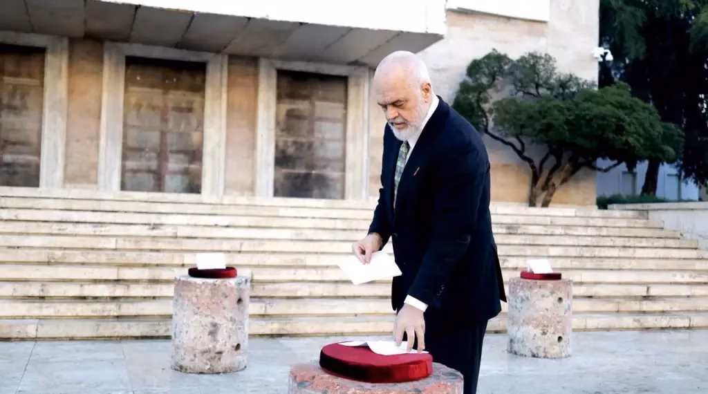 Rama nuk ndalet, kërkon sërish dialog me studentët