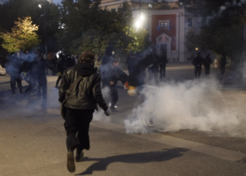 Protestat në Tiranë: 320 të lënduar në 9 ditë, mes tyre 192 policë dhe 92 protestues