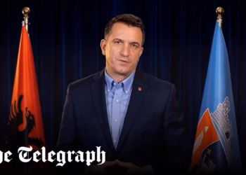 The Telegraph: Kryebashkiaku i Tiranës, qeveris qytetin nga burgu përmes videove të krijuara me AI