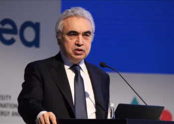 Agjencia Ndërkombëtare e Energjisë liron mbi 80% të rezervave të naftës emergjente