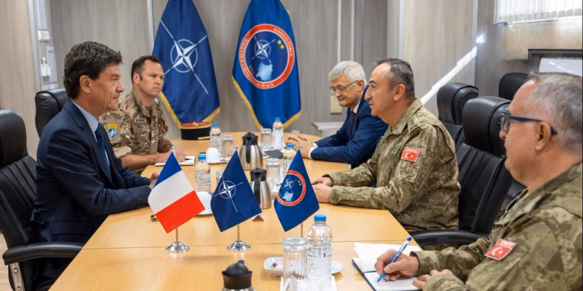 Ulutash pret ambasadorin francez, diskutojnë për situatën e sigurisë në Kosovë