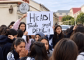Ndalimi i hixhabit në shkollat e Azerbajxhanit nxit protesta dhe tensione me Turqinë